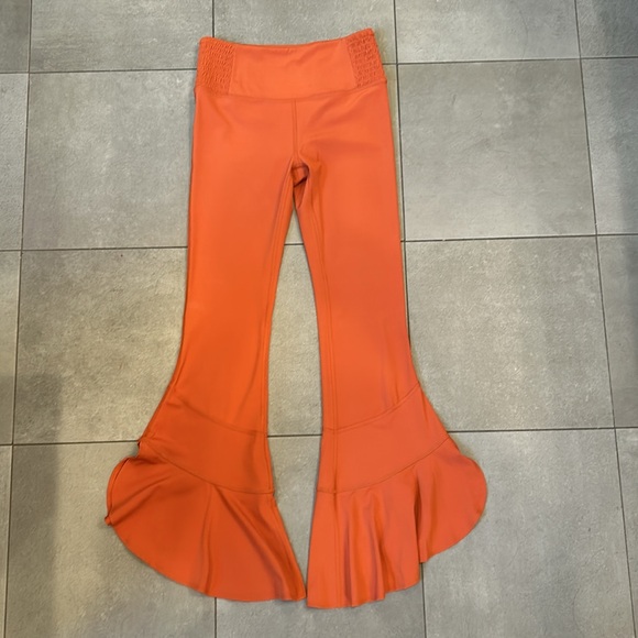 Free People Movement Starlight Ruffled Bottom Leggings - Picture 2 of 12